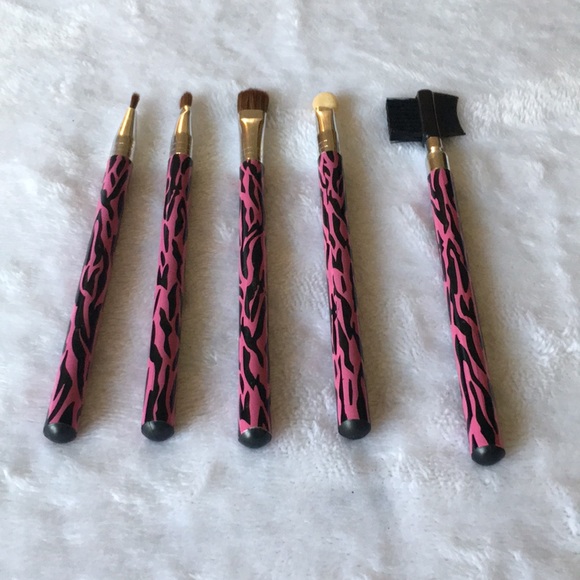 Pink & black striped makeup brush set Includes eye shadow & eyebrow brush - Picture 1 of 5